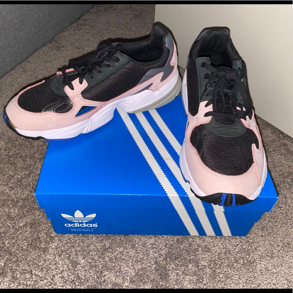 adidas falcon